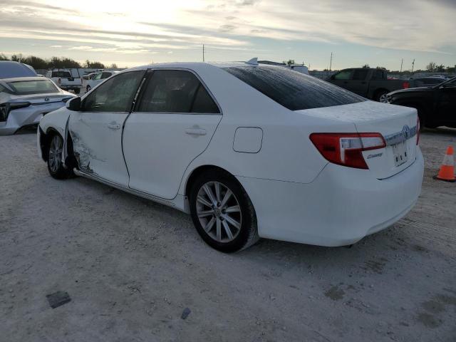 4T1BK1FK2CU511140 - 2012 TOYOTA CAMRY SE WHITE photo 2