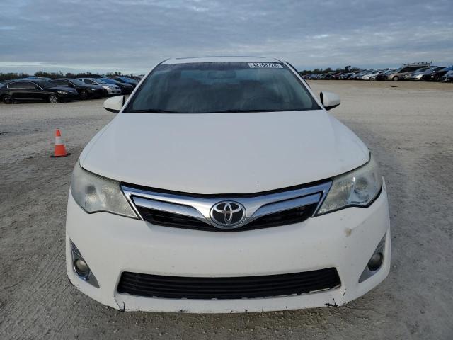 4T1BK1FK2CU511140 - 2012 TOYOTA CAMRY SE WHITE photo 5