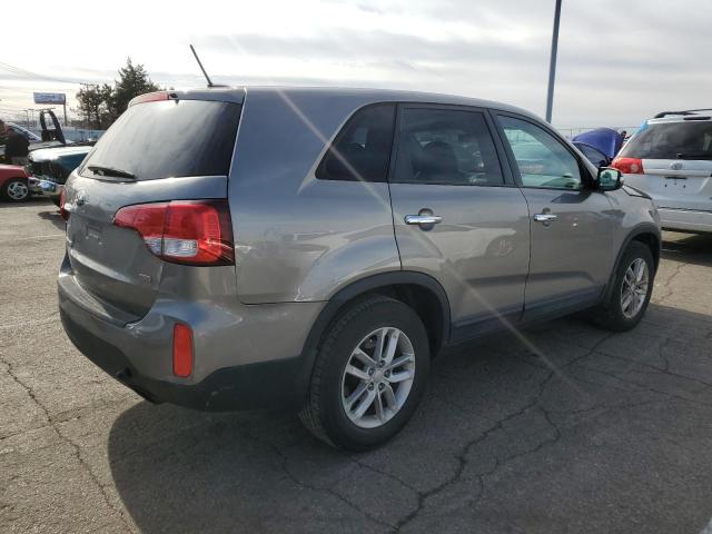 5XYKT3A60FG629233 - 2015 KIA SORENTO LX GRAY photo 3