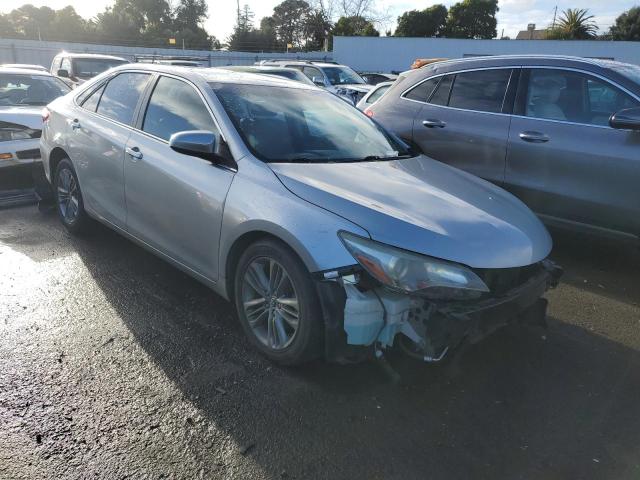 4T1BF1FK9FU075668 - 2015 TOYOTA CAMRY LE GRAY photo 4