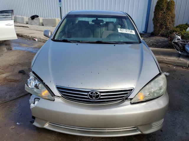 4T1BE32K65U015690 - 2005 TOYOTA CAMRY LE TAN photo 5