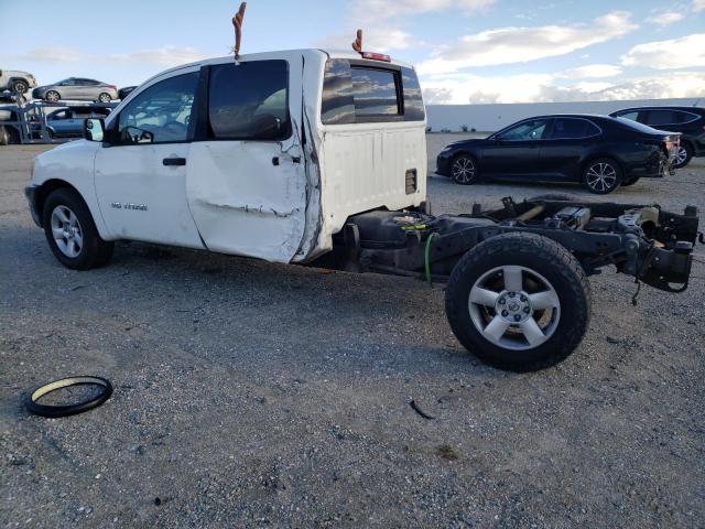 1N6AA07G08N300203 - 2008 NISSAN TITAN XE WHITE photo 2