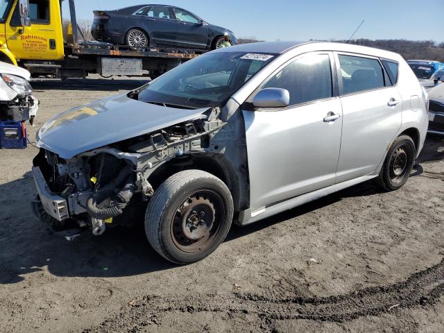 5Y2SP6E00AZ403778 - 2010 PONTIAC VIBE SILVER photo 1