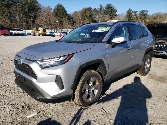 2T3RWRFV5RW196412 - 2024 TOYOTA RAV4 XLE SILVER photo 1