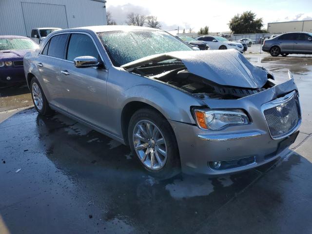 2C3CA5CGXBH522315 - 2011 CHRYSLER 300 LIMITED SILVER photo 4