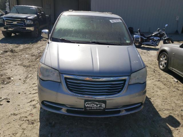 2C4RC1CG7DR805891 - 2013 CHRYSLER TOWN & COU TOURING L SILVER photo 5