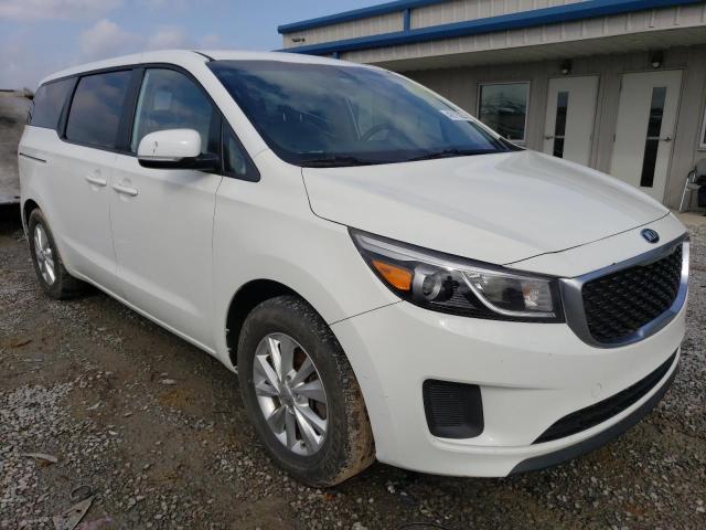 KNDMA5C16G6144823 - 2016 KIA SEDONA L WHITE photo 4