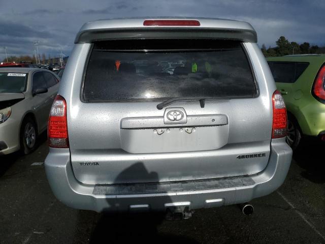 JTEBU17R760082305 - 2006 TOYOTA 4RUNNER LIMITED SILVER photo 6