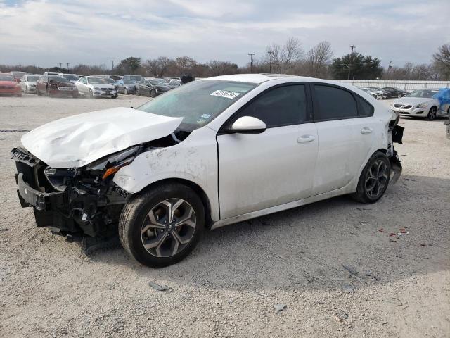 3KPF24AD9ME331797 - 2021 KIA FORTE FE WHITE photo 1