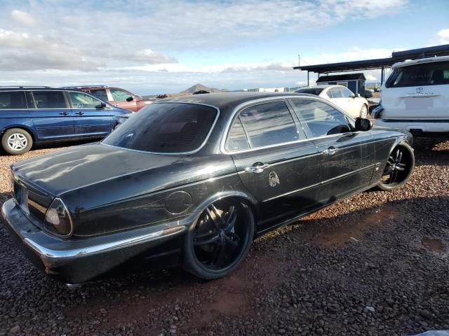 SAJWA73B44TG26043 - 2004 JAGUAR XJR S BLACK photo 3