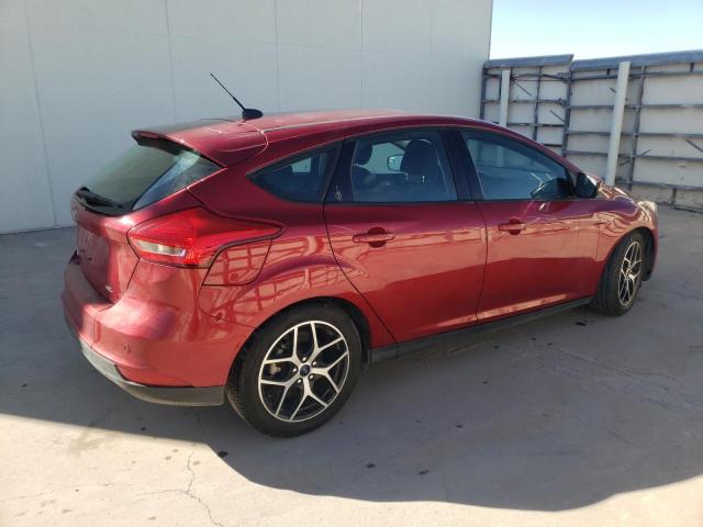 1FADP3M2XHL332697 - 2017 FORD FOCUS SEL RED photo 3