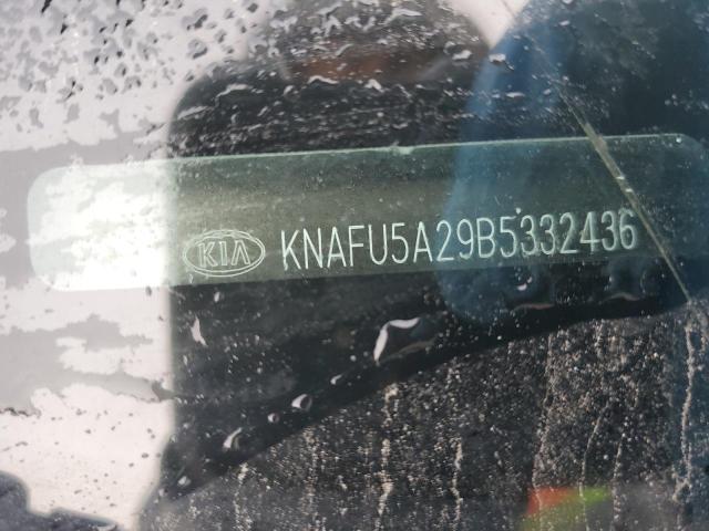 KNAFU5A29B5332436 - 2011 KIA FORTE EX WHITE photo 12