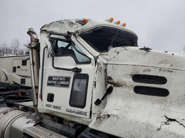 1M1AW07Y3GM077964 - 2016 MACK 600 CXU600 WHITE photo 9