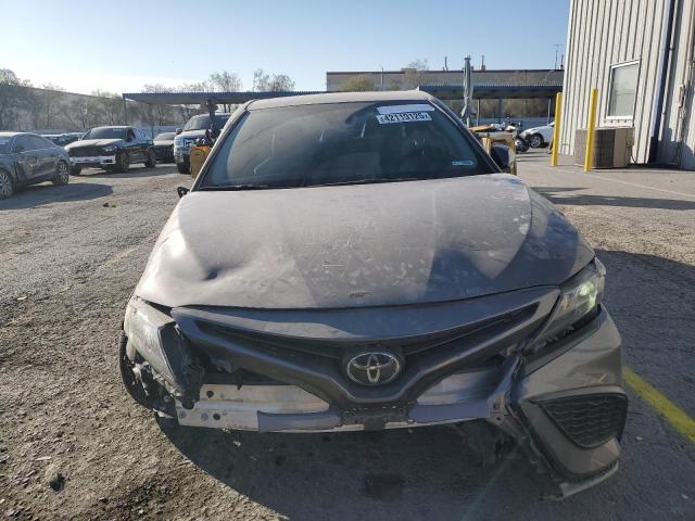 4T1S11AK8PU808526 - 2023 TOYOTA CAMRY SE NIGHT SHADE GRAY photo 5