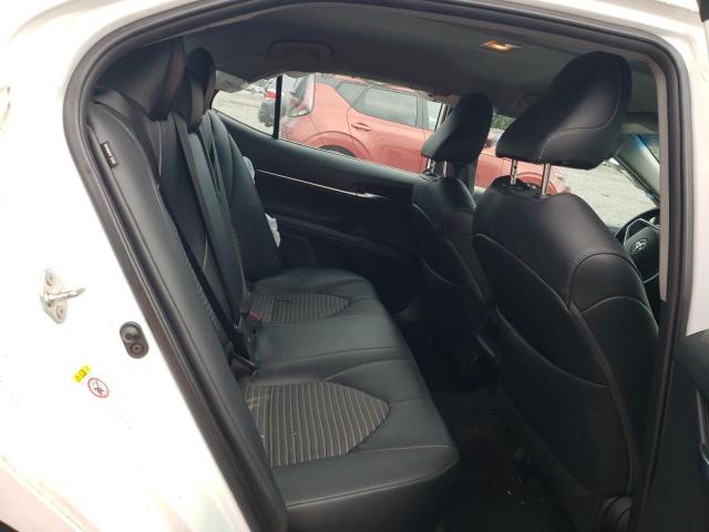 4T1B11HK5U730611 - 2019 TOYOTA CAMRY WHITE photo 10
