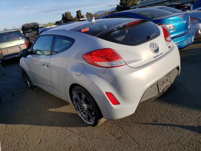 KMHTC6AD7EU214374 - 2014 HYUNDAI VELOSTER WHITE photo 2