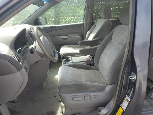 5TDZK23C08S115337 - 2008 TOYOTA SIENNA CE GRAY photo 7