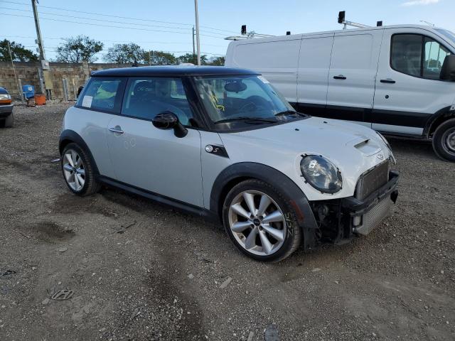 WMWSV3C56BTY23761 - 2011 MINI COOPER S GRAY photo 4