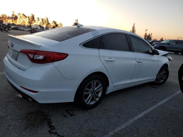 5NPE24AF4GH389278 - 2016 HYUNDAI SONATA SE WHITE photo 3