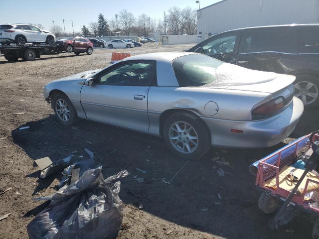 2G1FP22K2Y2143311 - 2000 CHEVROLET CAMARO SILVER photo 2