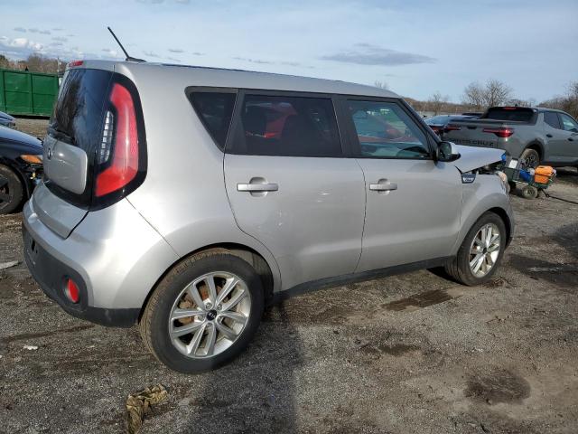 KNDJP3A54H7439460 - 2017 KIA SOUL + SILVER photo 3