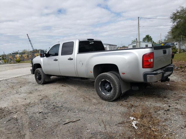 1GC4K0C84EF167415 - 2014 CHEVROLET SILVERADO K3500 LT SILVER photo 2