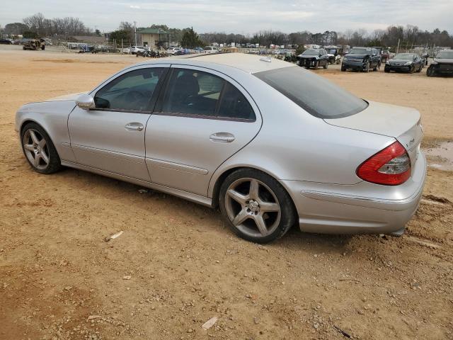 WDBUF56X49B385306 - 2009 MERCEDES-BENZ E 350 SILVER photo 2