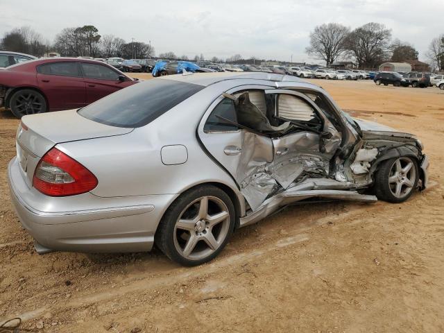 WDBUF56X49B385306 - 2009 MERCEDES-BENZ E 350 SILVER photo 3