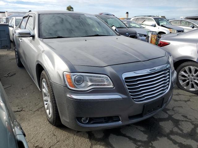 2C3CA6CT8BH536572 - 2011 CHRYSLER 300C GRAY photo 4