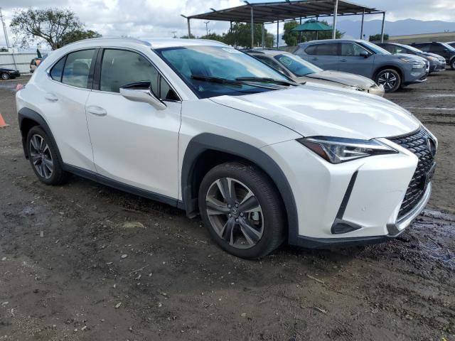 JTHX3JBHXM2042408 - 2021 LEXUS UX 200 WHITE photo 4