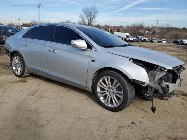 2G61M5S32K9151818 - 2019 CADILLAC XTS LUXURY SILVER photo 4