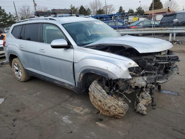 1V2CR2CA5JC569928 - 2018 VOLKSWAGEN ATLAS SE SILVER photo 4