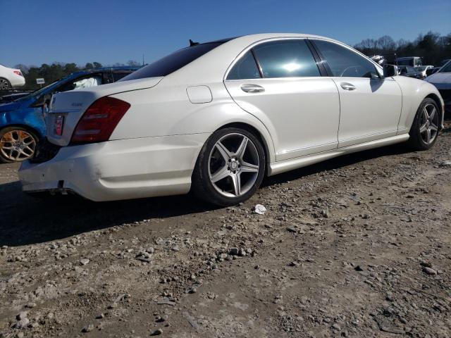 WDDNG8GB6AA337359 - 2010 MERCEDES-BENZ S 550 4MATIC WHITE photo 3