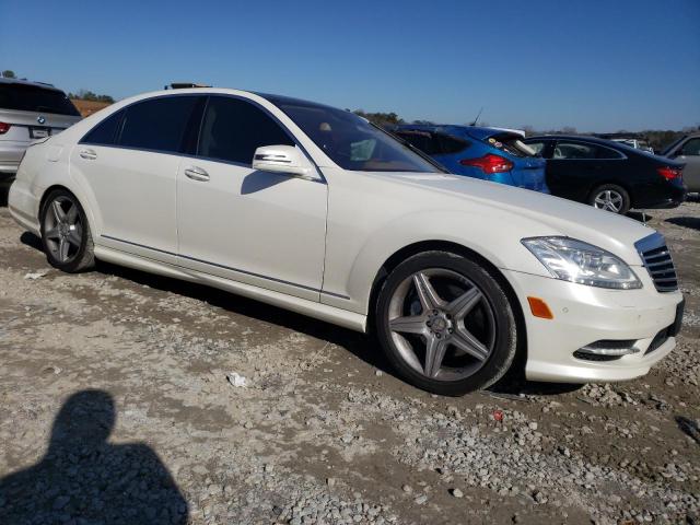 WDDNG8GB6AA337359 - 2010 MERCEDES-BENZ S 550 4MATIC WHITE photo 4