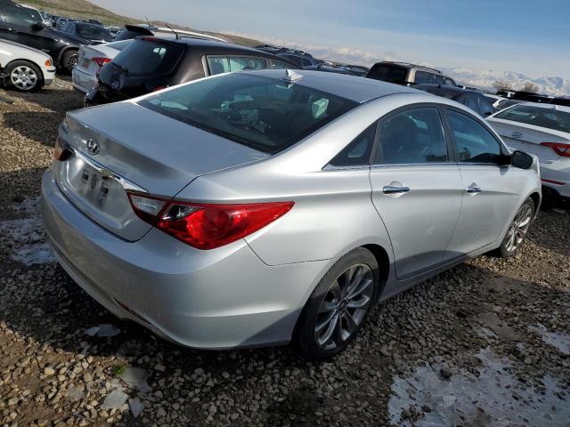 5NPEC4AC3DH636028 - 2013 HYUNDAI SONATA SE SILVER photo 3