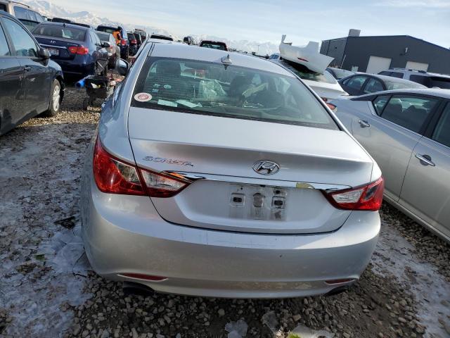 5NPEC4AC3DH636028 - 2013 HYUNDAI SONATA SE SILVER photo 6