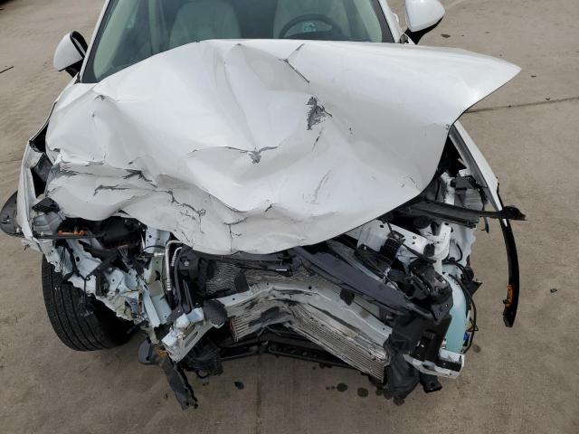 LRBAZLR43PD019211 - 2023 BUICK ENVISION PREFERRED 白色 照片 11