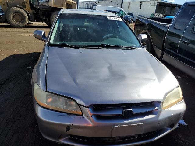 1HGCG1658YA064750 - 2000 HONDA ACCORD EX SILVER photo 5