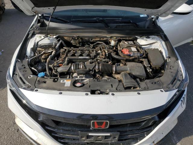 1HGCV1F45JA059797 - 2018 HONDA ACCORD EX WHITE photo 11