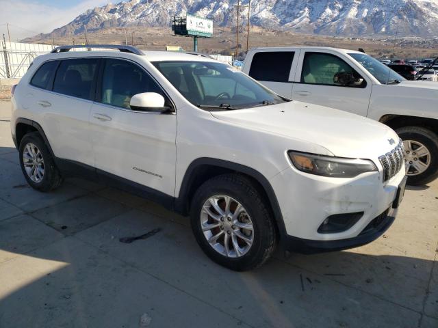 1C4PJMCX6KD272981 - 2019 JEEP CHEROKEE LATITUDE WHITE photo 4