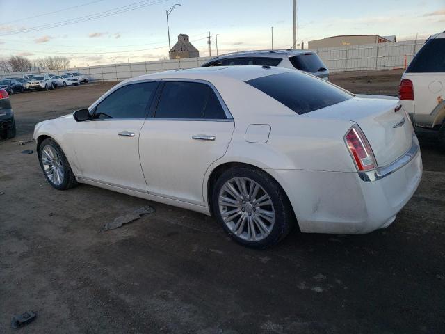 2C3CCAET9DH711666 - 2013 CHRYSLER 300C WHITE photo 2