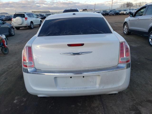 2C3CCAET9DH711666 - 2013 CHRYSLER 300C WHITE photo 6