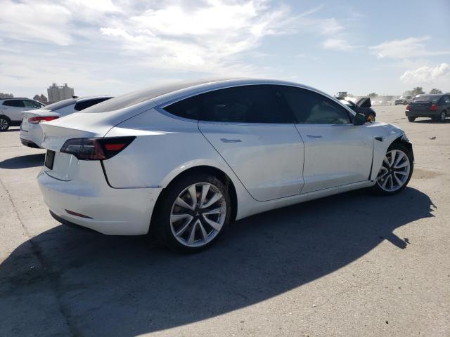 5YJ3E1EA2KF486904 - 2019 TESLA MODEL 3 WHITE photo 3