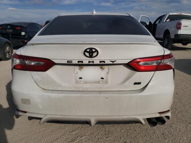 4T1G11AK2LU918665 - 2020 TOYOTA CAMRY SE WHITE photo 6