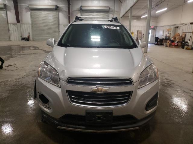 KL7CJRSBXFB083475 - 2015 CHEVROLET TRAX 1LT SILVER photo 5