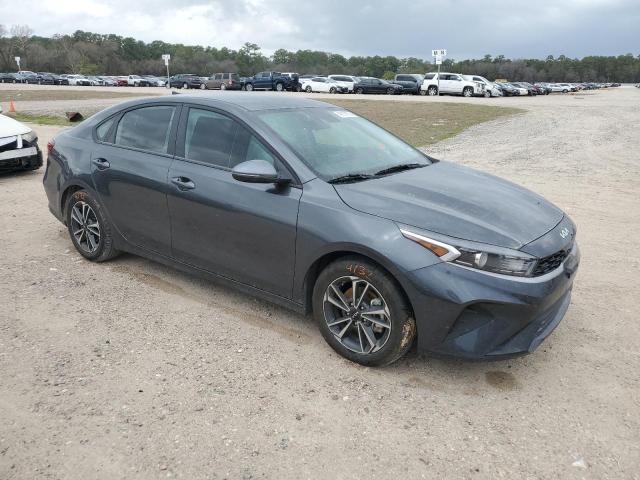 3KPF24AD1PE643259 - 2023 KIA FORTE LX GRAY photo 4