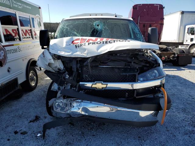 1GB0GRF7XN1173101 - 2022 CHEVROLET EXPRESS G3 WHITE photo 5