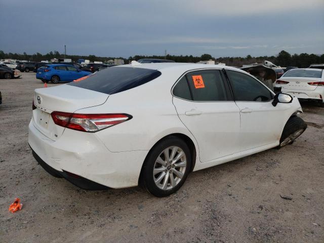 4T1B11HKXKU735996 - 2019 TOYOTA CAMRY L WHITE photo 3