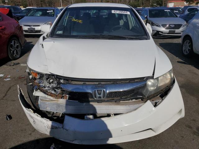 19XFA1F54BE026840 - 2011 HONDA CIVIC LX WHITE photo 5