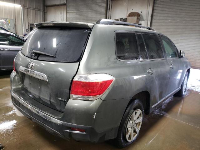 5TDBK3EH6DS262885 - 2013 TOYOTA HIGHLANDER BASE GRAY photo 3